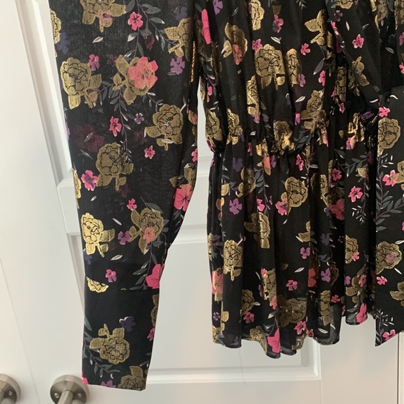 NWT Zara Black Drapey Blouse - Picture 2 of 4